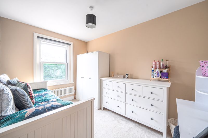 Bedroom- click for photo gallery